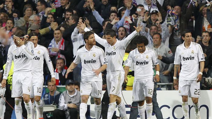 Modest cum îl știm! :)** Ronaldo acordă note la finalul sezonului în care Real a luat titlul: "Echipa merită un 9, eu 10!"