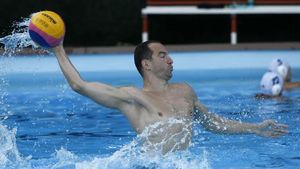 Polo | Trofeul "Anatolie Grințescu", repetiție în bazinul Dinamo pentru naționalele României care merg la Campionatul European de Juniori și la Universiadă. Programul competiției