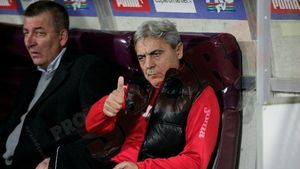 Becali: "Dacă îi dădea tușierul un pumn lui Cîrțu, îl făcea knock-out" :)