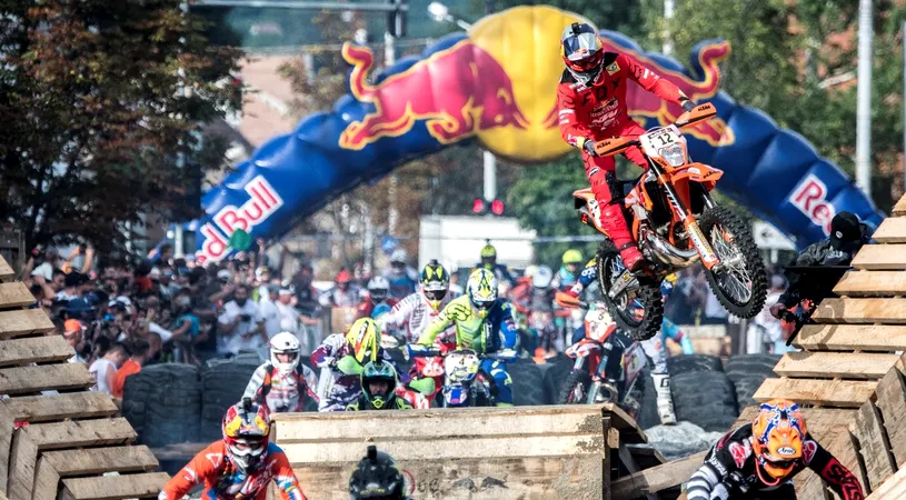 E vremea riderilor! Sibiul devine capitala cu motor. Ediția a 15-a a Red Bull Romaniacs, tot ce trebuie să știi 