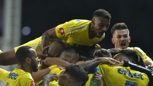 Chindia - Petrolul 2-3, în etapa cu numărul 8 din Superliga. „Lupii galbeni” se impun, după ce au condus cu 2-0