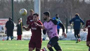 Corvinul s-a impus la limită în amicalul cu CSC Dumbrăvița, la care a avut și o mini galerie. Concluziile antrenorilor Florin Fabian și Florin Maxim