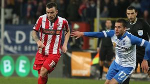 Nistor nu dezertează: "Nu mă gândesc să plec de la Dinamo". Mijlocașul a vorbit despre situația lui Nemec și obiectivul din finalul sezonului