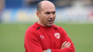 EXCLUSIV | Adrian Mihalcea a povestit un episod uluitor din vestiarul lui Dinamo: "L-a fugărit pe Mutu în jurul mesei. Eu m-am retras într-un colț. Când m-a văzut și pe mine..."
