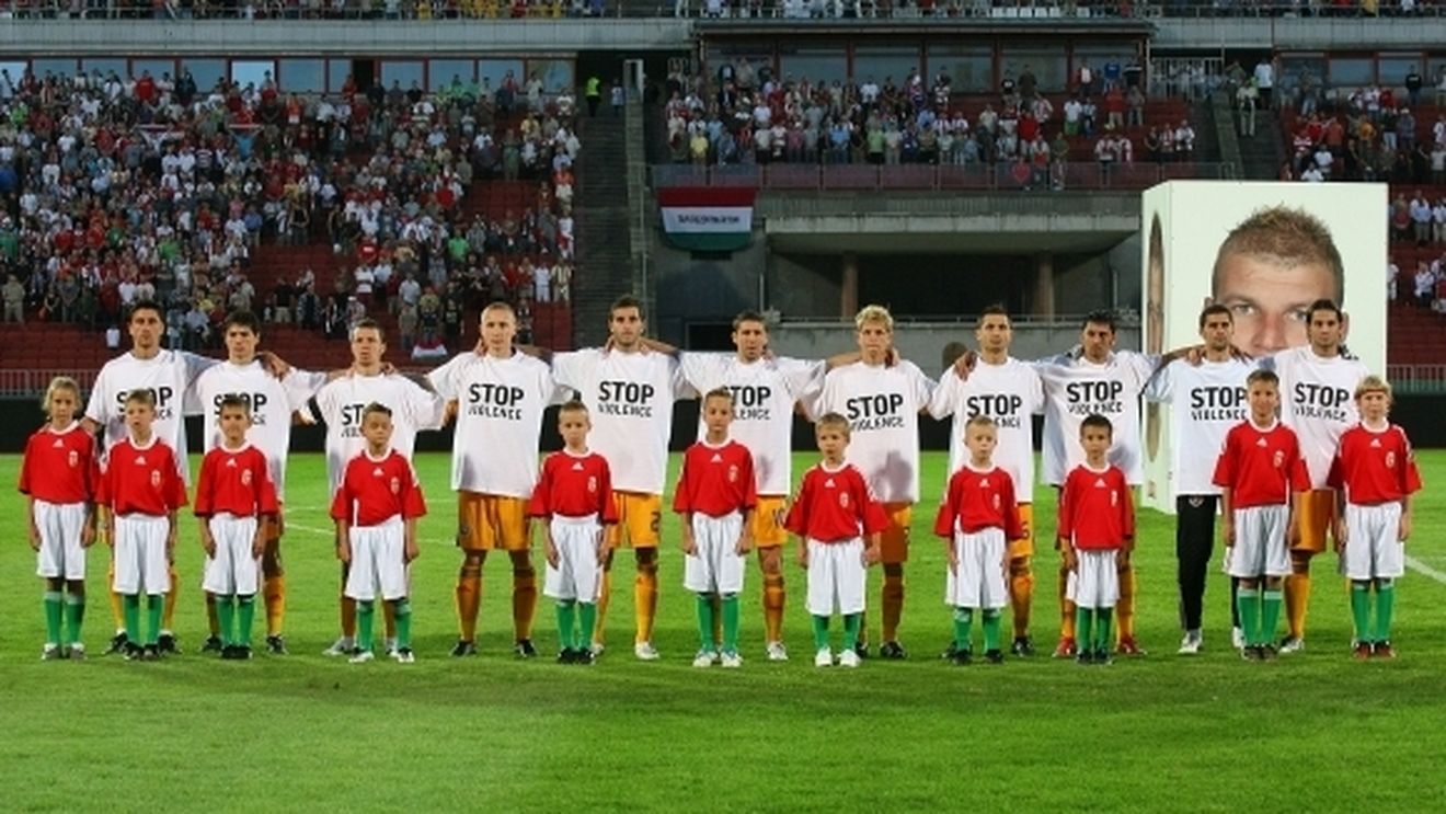 Ungurii visează cu ochii deschiși la locul 2 în preliminariile CM 2014:** "România nu mai are același nivel din urmă cu câțiva ani! Mutu, un clasic al fotbalului"