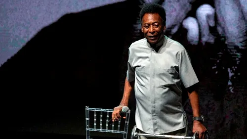 Pele, internat într-un spital din Brazilia din cauza epuizării