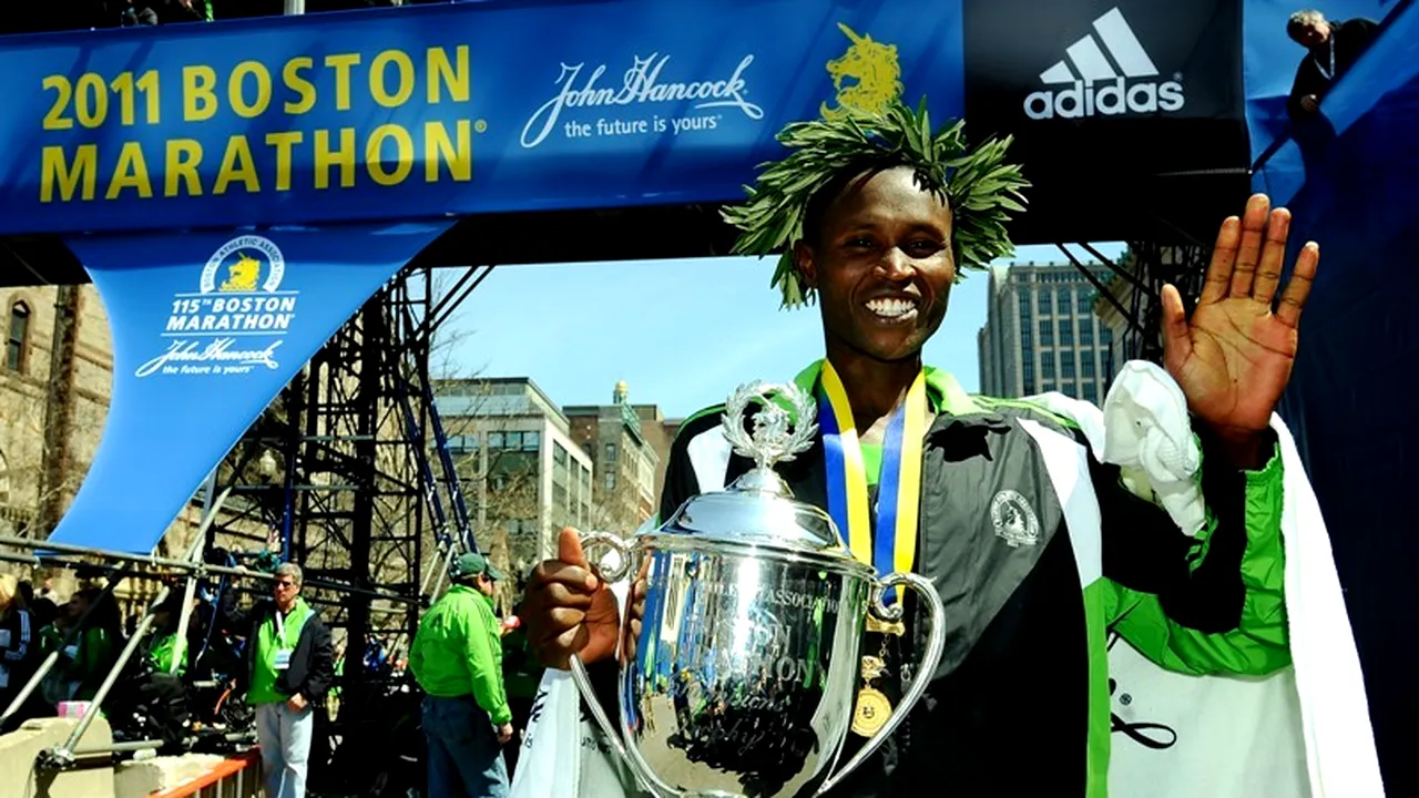 Kenyanul Mutai a câștigat maratonul de la Boston** cu cel mai rapid timp din ISTORIE!