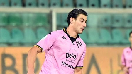 Dramă în familia lui Ionuț Nedelcearu. Fundașul lui Palermo a aflat vestea tristă cu doar câteva ore înainte de meci