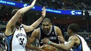 Game over! Spurs a făcut 3-0 în finala cu Grizzlies