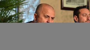 FC U Craiova a reușit eventul, sărbătoarea a început! FOTO | Transformare șocantă a lui Adrian Mititelu. Cum arată acum omul de afaceri și mesajul direct pentru Liviu Dragnea