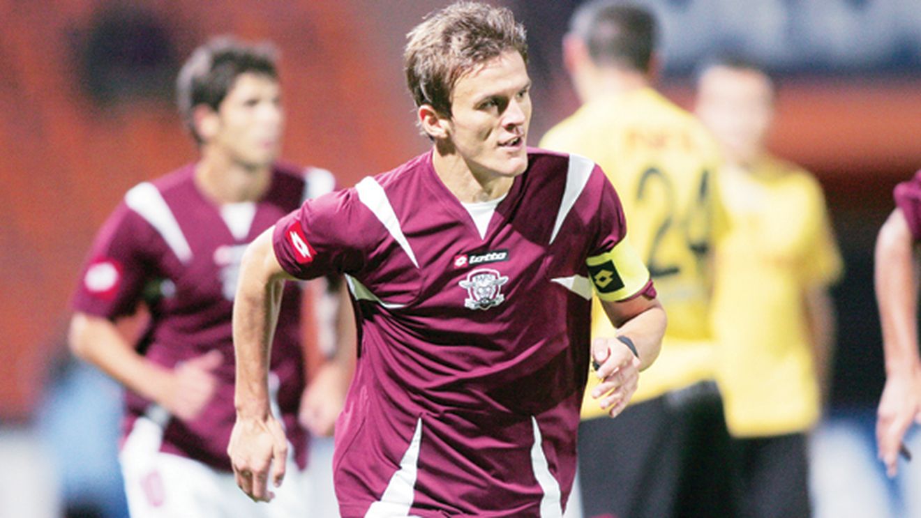 Rapid i-ar putea pierde GRATIS pe Lazăr și Bozovic!** O rivală vrea să-i "fure" din Giulești!