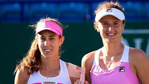 EXCLUSIV "Nu e nimeni 'boss' în echipă". Begu și Buzărnescu au avut propriul maraton, la dublu: s-au calificat în turul doi la Australian Open, după aproape 3 ore de luptă 
