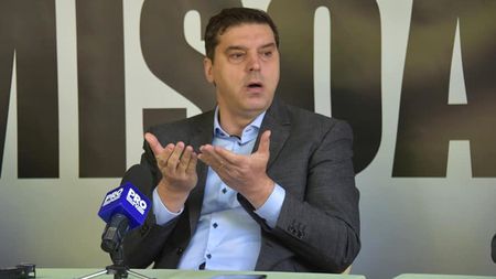 Poli Timișoara l-a dat afară pe Vlad Caba cu reziliere unilaterală! Declarațiile antrenorului și managerului Dan Dumitru