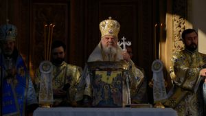 Patriarhul Daniel, atacat pentru clopotele de la Catedrala Neamului: „Minciuna diavolului”