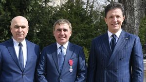 Ce i-a cerut Ilie Bolojan lui Gică Popescu în plină austeritate. Stadioanele de sute de milioane de euro din România depind de pixul fostului căpitan al Generației de Aur