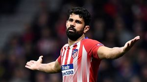 "E un imbecil". Diego Costa a avut nevoie de doar 8 minute pentru a încasa un cartonaș galben. Va rata returul cu Juventus, iar fanii l-au taxat. VIDEO | Ce s-a întâmplat