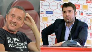 Duel virtual FCSB - Dinamo. MM atacă pe Facebook, Mutu replică pe Twitter