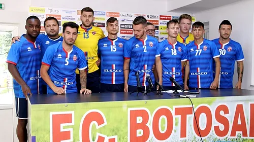 Înghesuială ca la Neversea. 11 jucători au ajuns la FC Botoșani în această vară.  FOTO | Cum s-au organizat la prezentarea oficială