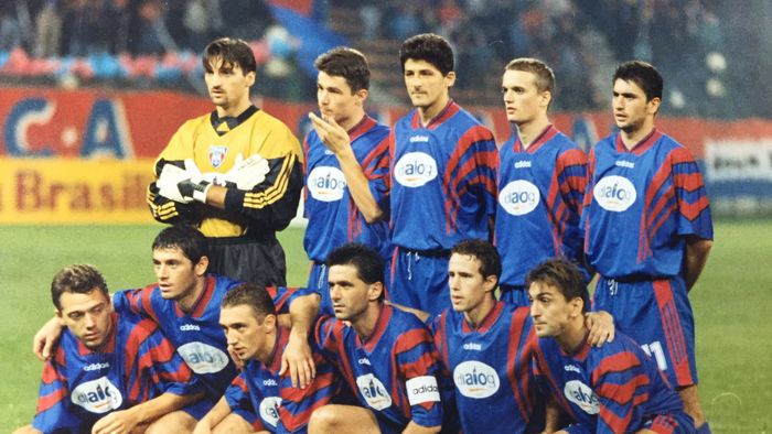 Povestea fotbalistului care a făcut istorie în Ghencea, ofertat de toți granzii bucureșteni, de la Ion Alecsandrescu până la Cornel Dinu și Jean Pădureanu, prieten la cataramă apoi cu francezul Eric Abidal! „Mi s-a spus că vin la Steaua în locul lui Toni Doboș" | SPECIAL