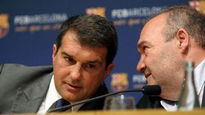 E război total între fanii Barcelonei și președintele Joan Laporta! L-au atacat la finalul meciului cu Osasuna: „Hoțule!”. Reacția șocantă a prietenului lui Giovanni Becali: „Fiu de t..fă!” | VIDEO