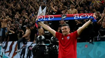 Reacția suporterilor Stelei după ce clubul a anunțat continuarea colaborării cu Daniel Oprița. ”Telenovela continuă încă 3-4 etape cel puțin”