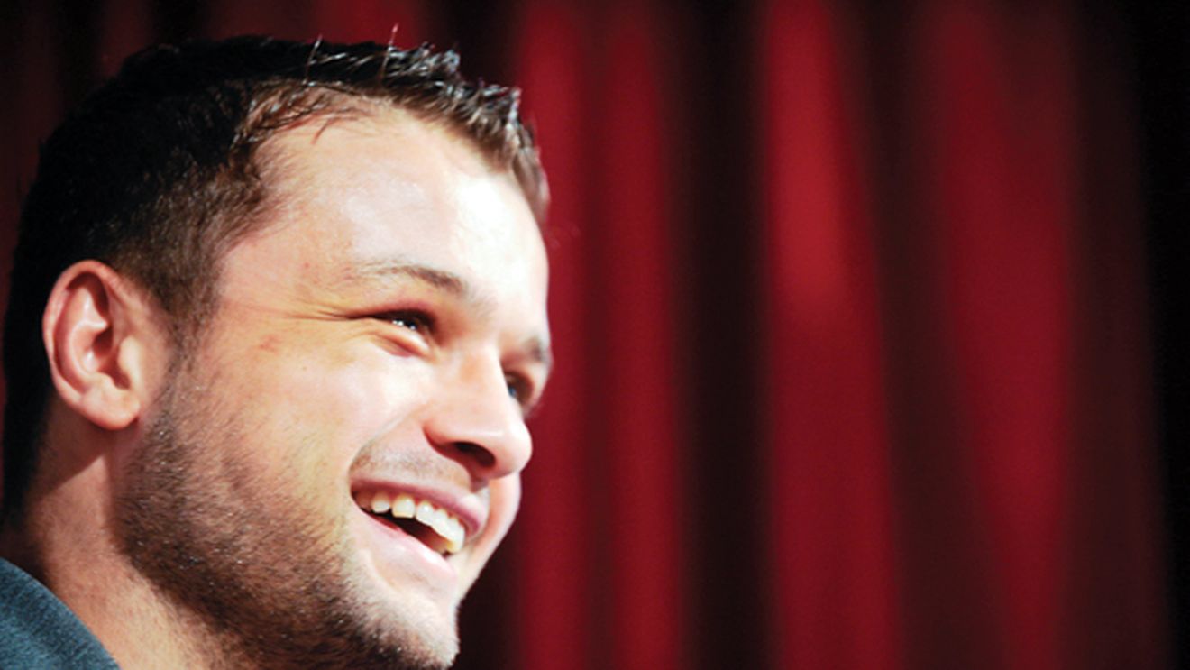 Leșină fetele după JoJo Dan!