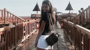 Emma Răducanu a fascinat pe toată lumea înaintea duelului cu Sorana Cîrstea: „Mamaia locuiește în centrul Bucureștiului!" Abia și-a dat examenele și scrie istorie la Wimbledon | GALERIE FOTO