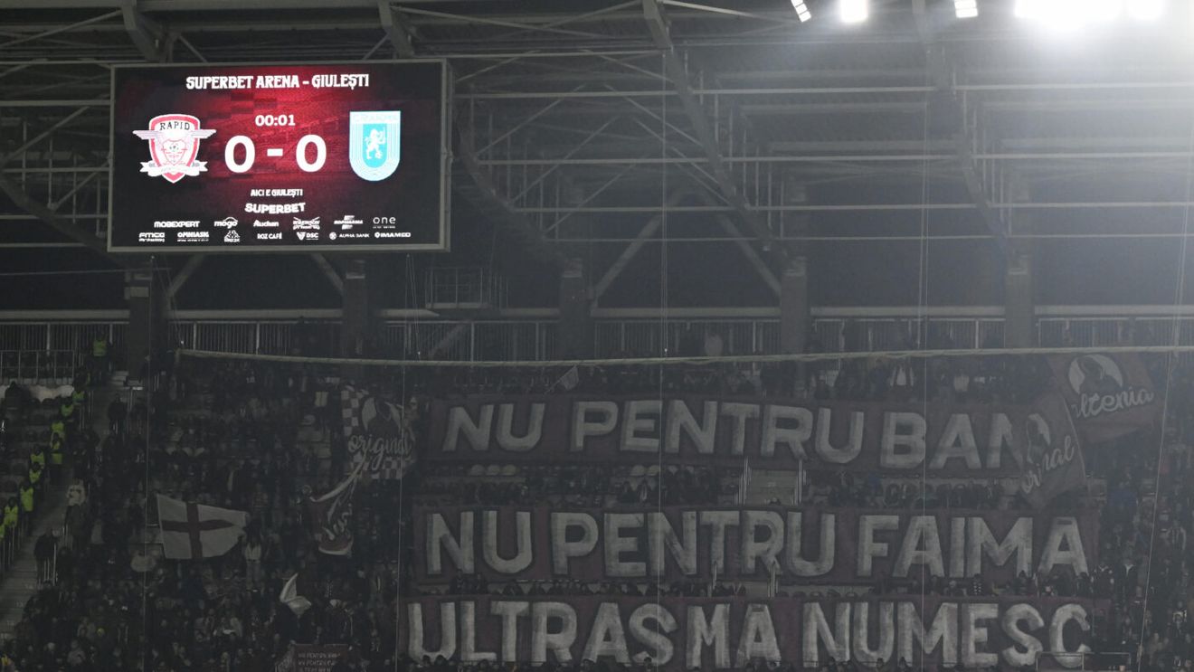 Ce n-ai văzut la TV în derby-ul Rapid - Universitatea Craiova 1-0. Mesajul superb afișat de suporterii gazdelor și care a trecut neobservat în vacarmul din Giulești. SPECIAL