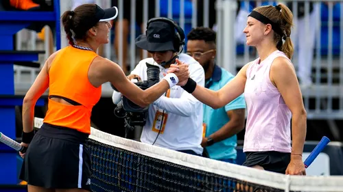 Probleme mari pentru Karolina Muchova înaintea meciului cu Sorana Cîrstea din sferturile US Open! Presa din Cehia a dat-o de gol pe adversara româncei