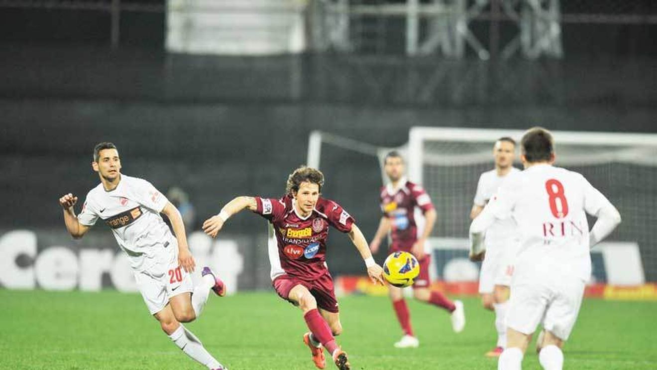 Grigoraș luptă cu statistica! Dinamo a învins-o pe CFR în ultimele două partide jucate în Gruia, "Grig" i-a învins pe "câini" de doar trei ori în carieră