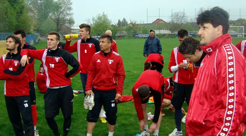 UTA se reunește mâine,** Falub a trimis convocări jucătorilor încă sub contract