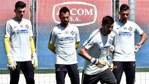 EXCLUSIV | Fost portar al FCSB, noua achiziție a Craiovei. S-a antrenat în această dimineață sub comanda lui Mangia. UPDATE | A semnat pentru un sezon cu oltenii
