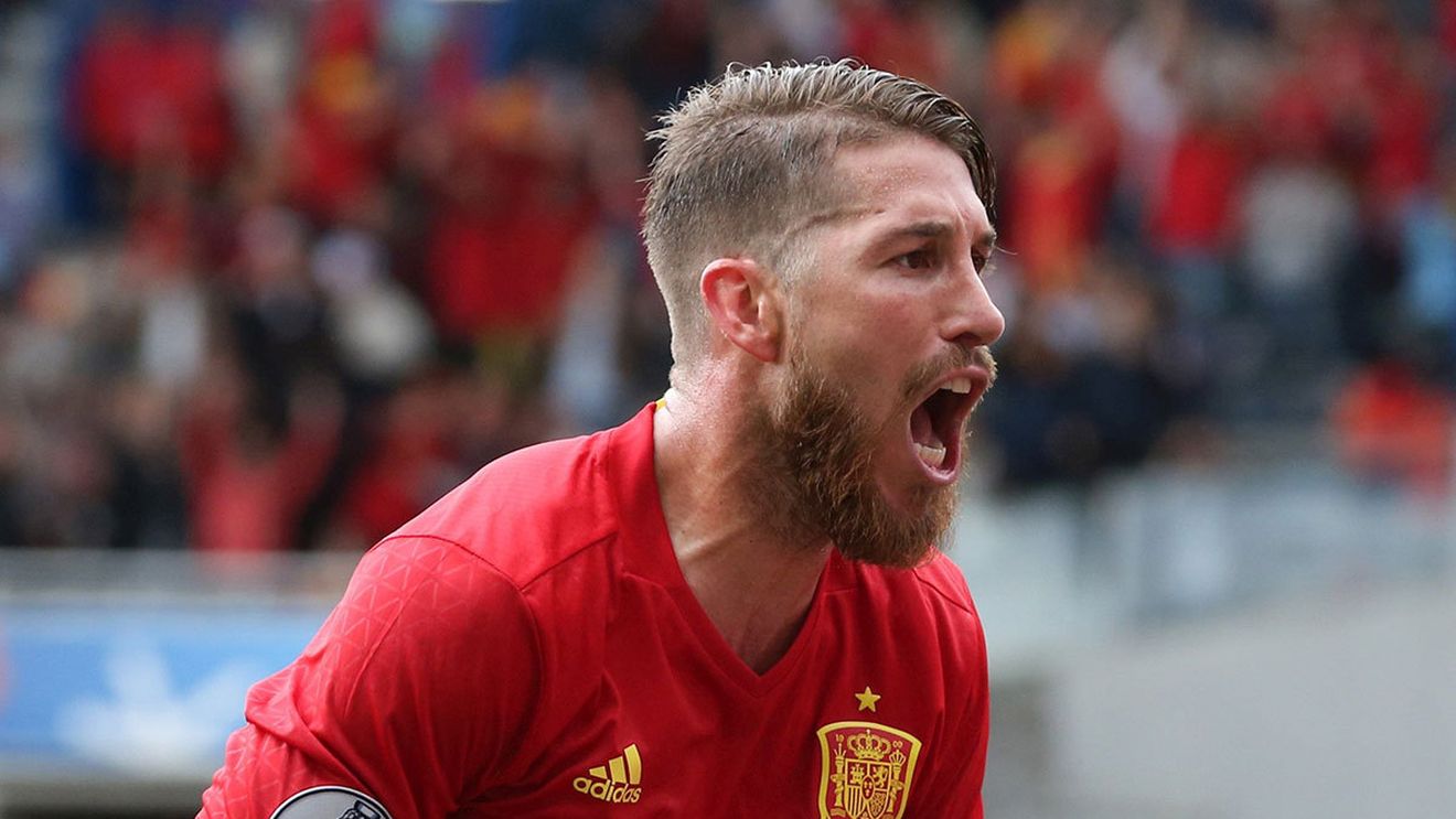 Probleme în "galaxie". Sergio Ramos s-a accidentat la genunchi în meciul Albania - Spania. Cât va lipsi de pe teren