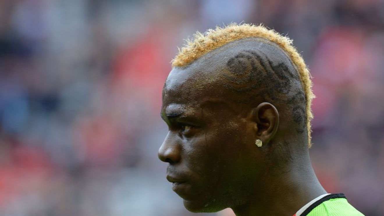 Berlusconi, fericit că a scăpat de Super Mario: "Nu l-am vrut niciodată pe Balotelli. E un măr stricat"