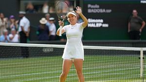 Cum s-a simțit Simona Halep lângă Roger Federer la celebrarea centenarului Terenului Central de la Wimbledon: „Am zis că pică tribuna pe noi!”. VIDEO | SPECIAL