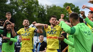 „Lupii galbeni” au mușcat cu furie în Slovenia. Patru goluri în cinci minute pentru echipa lui Ciobotariu