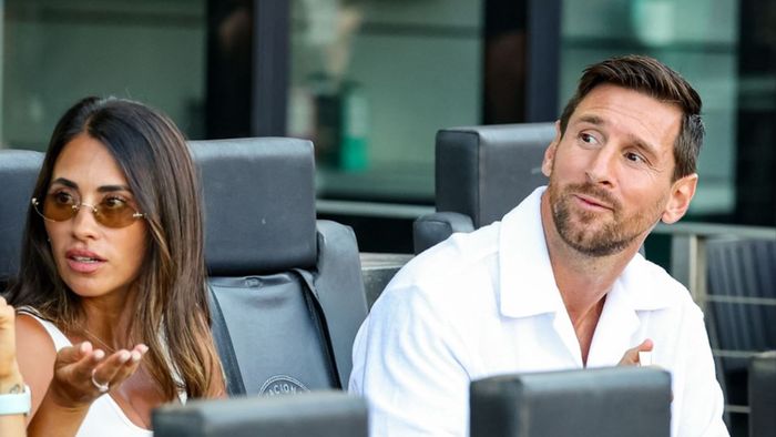 Cum a reacționat Leo Messi la concertul Coldplay când a apărut la Kiss Cam cu soția Antonela Roccuzzo. Imaginile s-au viralizat în toată lumea