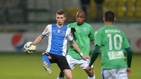 "Regele" chiar joacă fotbal: Viitorul - CS U Craiova 4-0. Echipa lui Hagi, la un punct în spatele Astrei