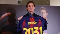 Barcelona a oficializat transferul lui Anthony Gordon. Englezul, entuziasmat: „N-a mai existat altă opțiune când am aflat despre interesul clubului”