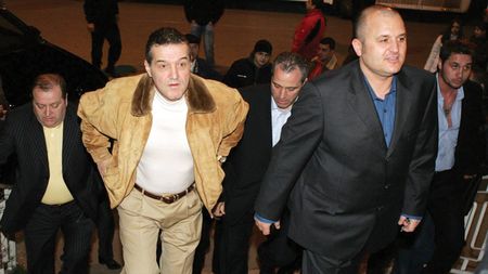 "Pe Dorel îl bagăm la mijloc, pe Costea o să-l punem atacant! Nu mai aducem pe nimeni"