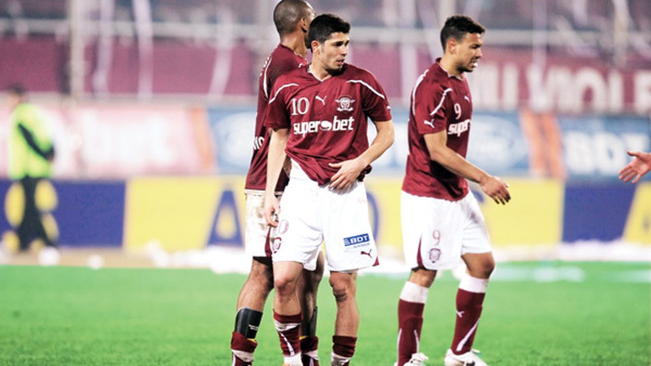 "Bani, nu vorbe!"** Jucătorii nu mai cred în Copos