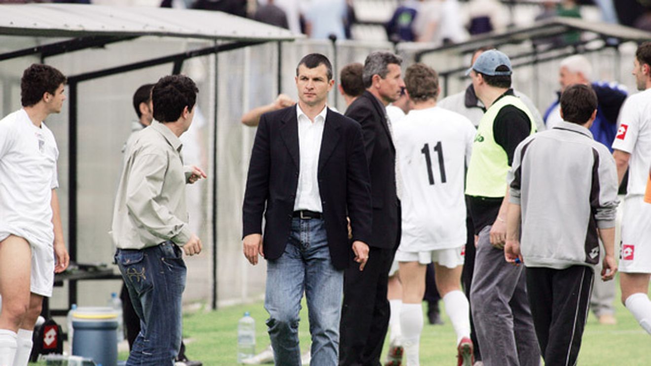 Sabău a fost prezentat oficial la FCM Târgu Mureș: "Vreau să ajut echipa să se salveze! Am refuzat Vasluiul!"