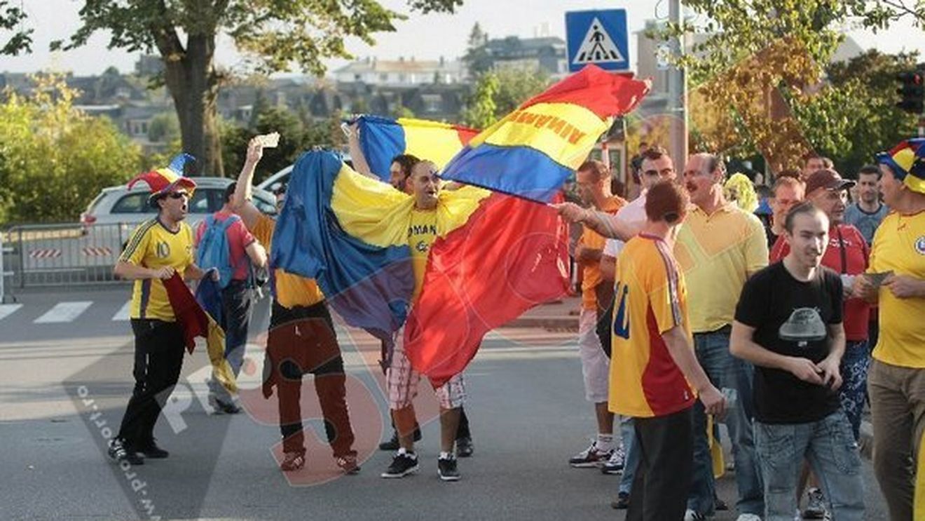 Suntem peste tot acasă!** Românii, susținuți în Luxemburg: "Am venit din Franța! Nu puteam să pierd acest meci"