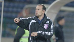 EXCLUSIV Badea, noul antrenor al Craiovei!** Tănase va fi oltean?