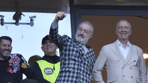 Gigi Becali i-a făcut praf pe Reghecampf și pe Șumudică: „Ciocu’ mic! Trebuie să aibă mașină de cusut ca să-și coasă gura!”