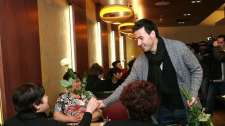 Trandafiri albi de la "câinii roșii"