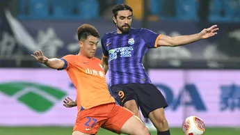 Gigi Becali îl regretă amarnic şi acum transferul lui pare un dezastru pentru FCSB şi o mutare genială pentru chinezi! Andrea Compagno „rupe” plasele în Asia