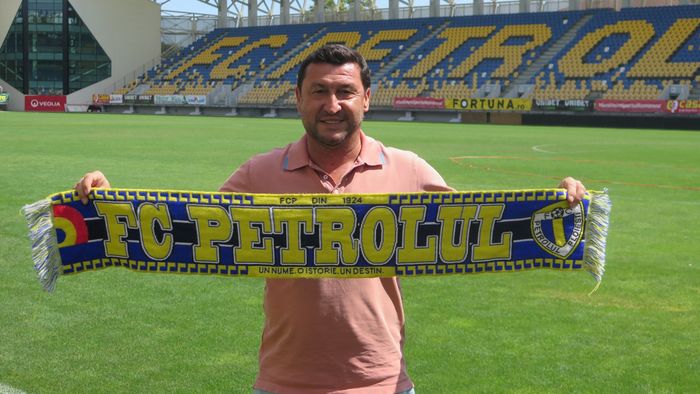 OFICIAL | Viorel Moldovan este noul antrenor al echipei Petrolul Ploiești. Perioada pe care a semnat, cine face parte din stafful său și prima reacție a sa după prezentare