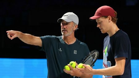 Îl face praf pe Jannik Sinner după decizia luată: „E o palmă peste față! Nu merge la război!”