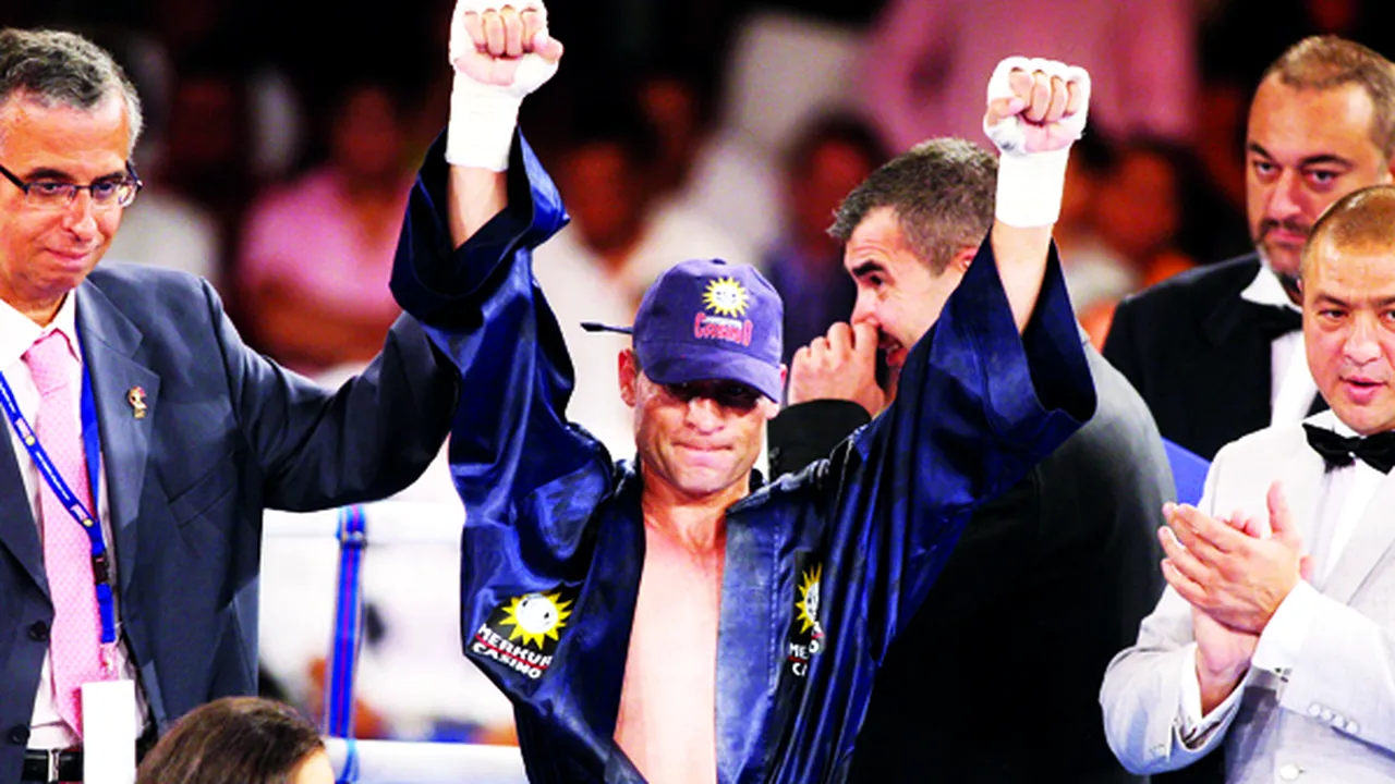 Viorel Simion luptă pentru centura WBC cu Jun Talape